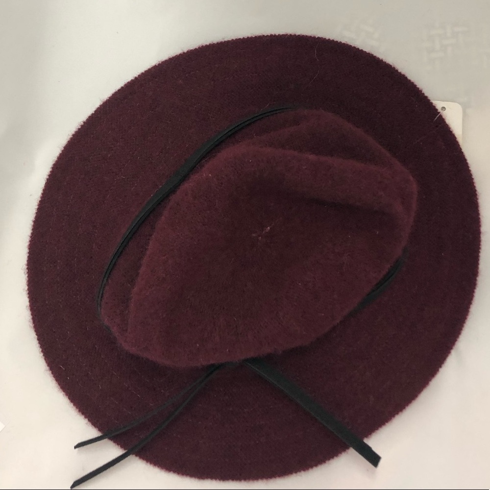 JEANNE SIMMONS BURGUNDY WOOL HAT‎